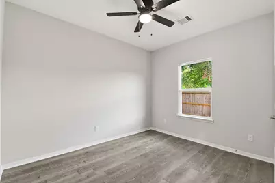 2521 Maple Avenue #2521A, Liberty, TX 77575 - Photo 13