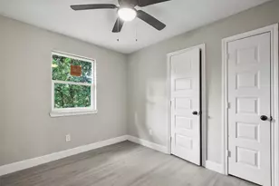 4755 Wilmington St, Houston, TX 77033 - Photo 11