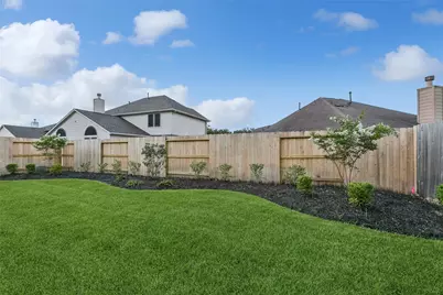 4823 Legends Bay Drive, Baytown, TX 77523 - Photo 23