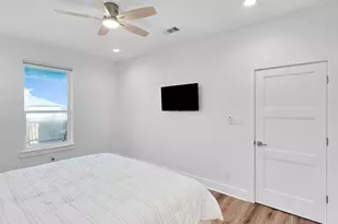 1221 Gulf Rd, Crystal Beach, TX 77650 - Photo 21