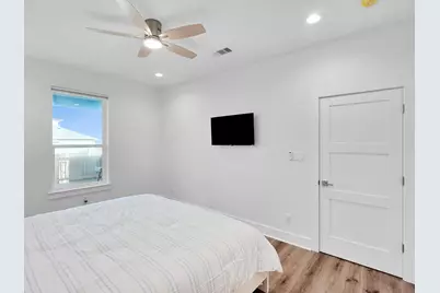 1221 Gulf Road, Crystal Beach, TX 77650 - Photo 21