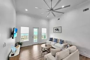 1221 Gulf Rd, Crystal Beach, TX 77650 - Photo 25