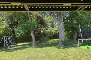 558 Beaver Bend Rd, Houston, TX 77037 - Photo 7