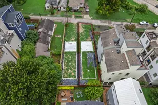 1109 Bingham St, Houston, TX 77007 - Photo 1