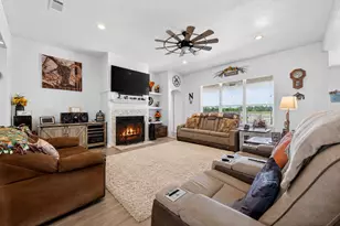12324 N Chestnut Hls Dr, Conroe, TX 77303 - Photo 5