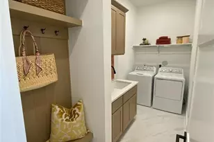 12039 Lake View Blvd, Mont Belvieu, TX 77523 - Photo 25