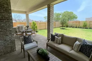 12039 Lake View Blvd, Mont Belvieu, TX 77523 - Photo 29