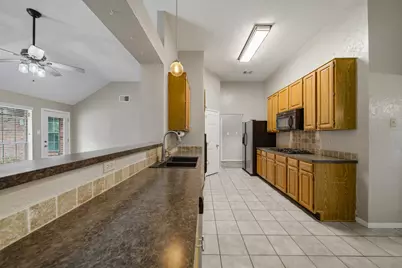2004 Landing Boulevard, League City, TX 77573 - Photo 15