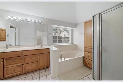 2004 Landing Boulevard, League City, TX 77573 - Photo 25