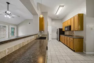 2004 Landing Blvd, League City, TX 77573 - Photo 15