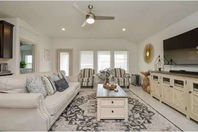 13305 Lago Acero Lane, La Marque, TX 77568 - Photo 5