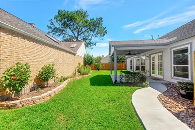 16707 Ashmoor Court, Houston, TX 77058 - Photo 21