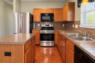 1617 Palcio Real Dr, Houston, TX 77047 - Photo 3