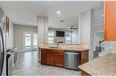 6814 Summer Bridge Lane, Spring, TX 77379 - Photo 9