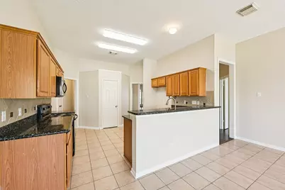 1023 E Hampton Drive, Pearland, TX 77584 - Photo 11