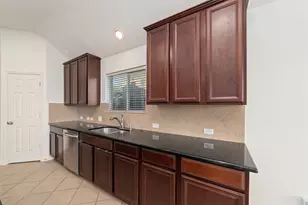 12519 Nantucket Rd, Sugar Land, TX 77478 - Photo 11