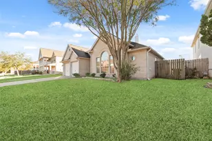 12519 Nantucket Rd, Sugar Land, TX 77478 - Photo 3