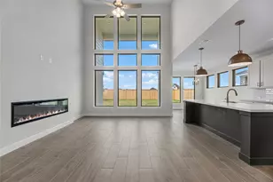 31023 Radke Ests Dr, Fulshear, TX 77441 - Photo 3