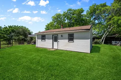 5123 Cotton Lake Road, Cove, TX 77523 - Photo 13