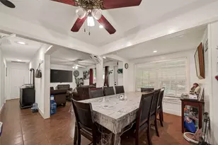 2111 Hickory Ln, Pasadena, TX 77502 - Photo 9