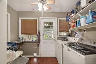 2111 Hickory Ln, Pasadena, TX 77502 - Photo 15
