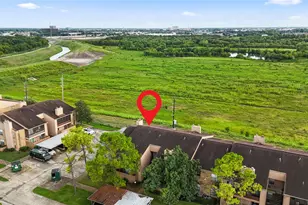 10555 Turtlewood Ct, Houston, TX 77072 - Photo 3