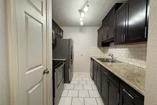 2125 Augusta Dr, Houston, TX 77057 - Photo 13