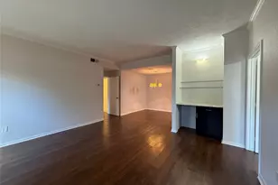 2125 Augusta Dr, Houston, TX 77057 - Photo 7