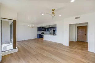 2001 Holcombe Blvd, Houston, TX 77030 - Photo 9