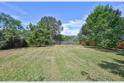 628 E Main Street, Bellville, TX 77418 - Photo 33