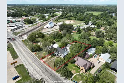 628 E Main Street, Bellville, TX 77418 - Photo 3