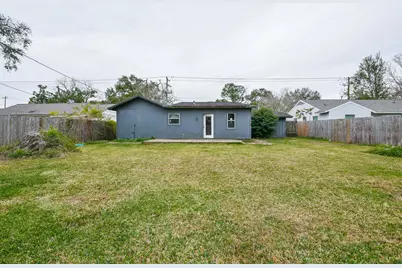 1109 E Miller Street, Angleton, TX 77515 - Photo 19