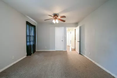 1109 E Miller Street, Angleton, TX 77515 - Photo 15