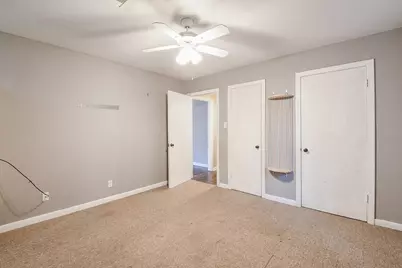 1109 E Miller Street, Angleton, TX 77515 - Photo 17