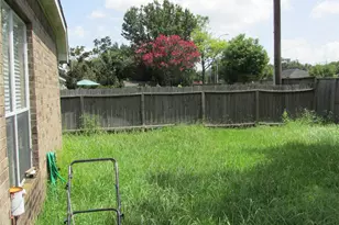 3255 Lakeway Ln, Pearland, TX 77584 - Photo 5