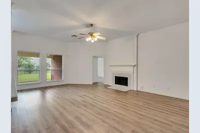 3906 Shadow Cove Drive, Houston, TX 77082 - Photo 3
