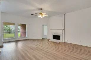 3906 Shadow Cove Dr, Houston, TX 77082 - Photo 3