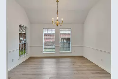 3906 Shadow Cove Drive, Houston, TX 77082 - Photo 11