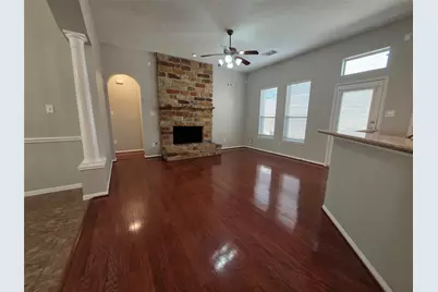 5221 Cottonwood Creek Lane, League City, TX 77573 - Photo 5