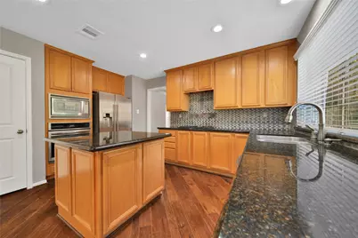 206 W Greywing Circle, The Woodlands, TX 77382 - Photo 13