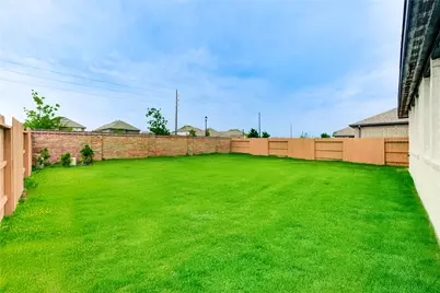636 Malibu Pines Drive, Katy, TX 77493 - Photo 5