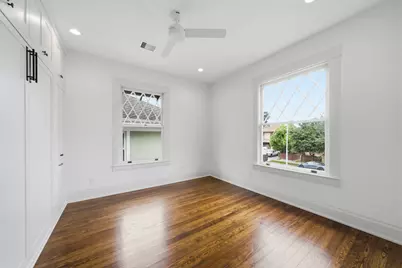404 Avondale Street, Houston, TX 77006 - Photo 25