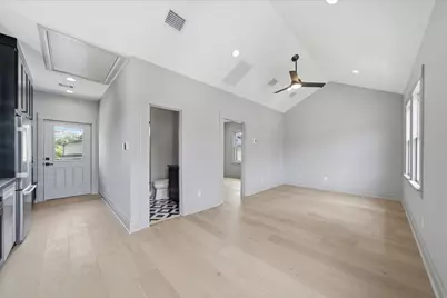 404 Avondale Street, Houston, TX 77006 - Photo 45