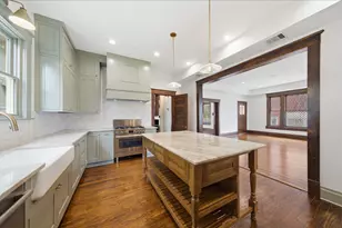 404 Avondale St, Houston, TX 77006 - Photo 11