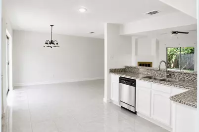11118 High Star Drive, Houston, TX 77072 - Photo 7