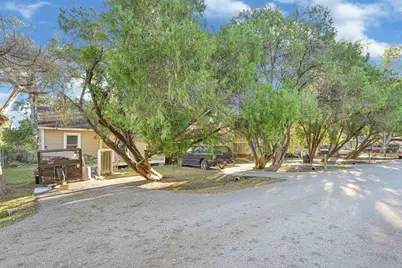 404 West 3rd St, League City, TX 77573 - Photo 11