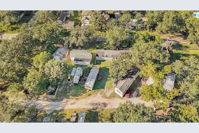 404 West 3rd St, League City, TX 77573 - Photo 5