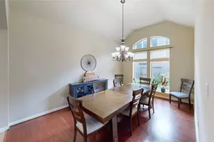 13702 Turn Point Ct, Houston, TX 77044 - Photo 9