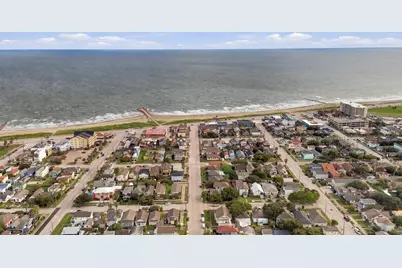 2205 30th Street, Galveston, TX 77550 - Photo 41
