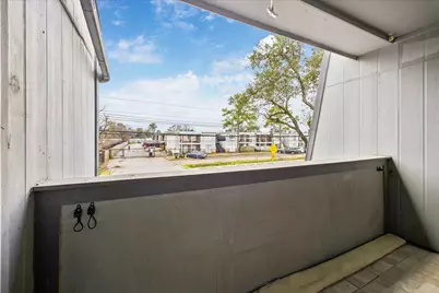4450 Sherwood Lane #8, Houston, TX 77092 - Photo 5